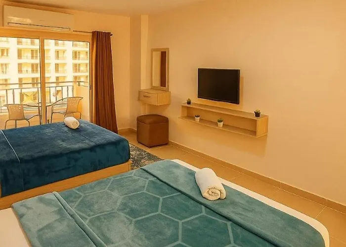 Golden Tiba Apartment