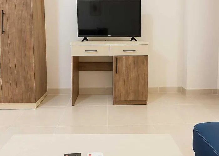 Golden Tiba Apartment *
